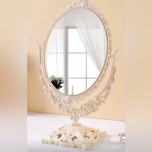 Elegant Vintage-style Vanity Mirror